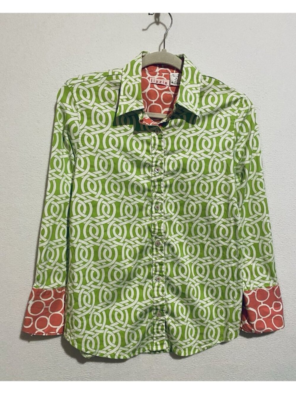 Tizzie Top Womens Medium Bright Green Geometric Long Sleeve Button Up Artsy